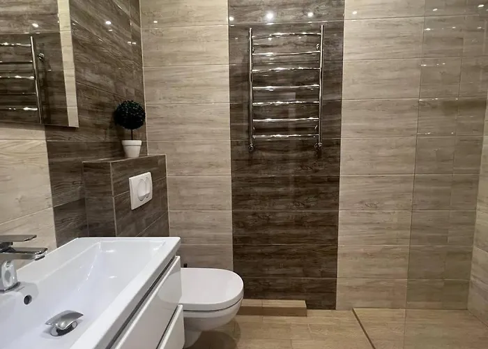 - Dzhordzha Vashynhtona * Lviv