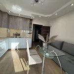 Apartment - Dzhordzha Vashynhtona