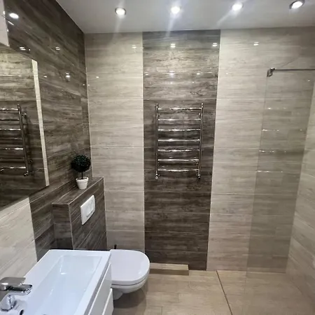 Apartment - Dzhordzha Vashynhtona Lviv