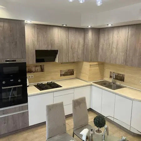 Διαμέρισμα - Dzhordzha Vashynhtona *