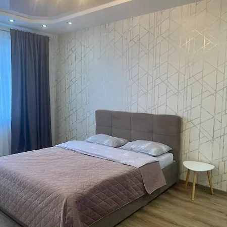 - Dzhordzha Vashynhtona Apartment