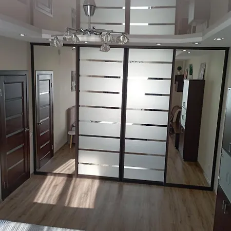 - Dzhordzha Vashynhtona * Lviv