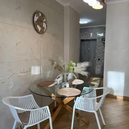 Διαμέρισμα - Dzhordzha Vashynhtona Λβιβ