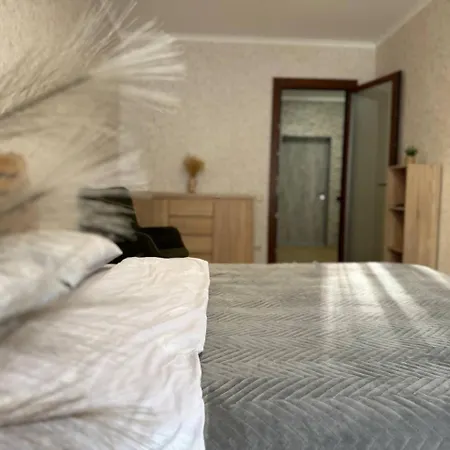 - Dzhordzha Vashynhtona * Λβιβ