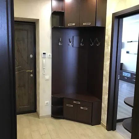 Διαμέρισμα - Dzhordzha Vashynhtona *