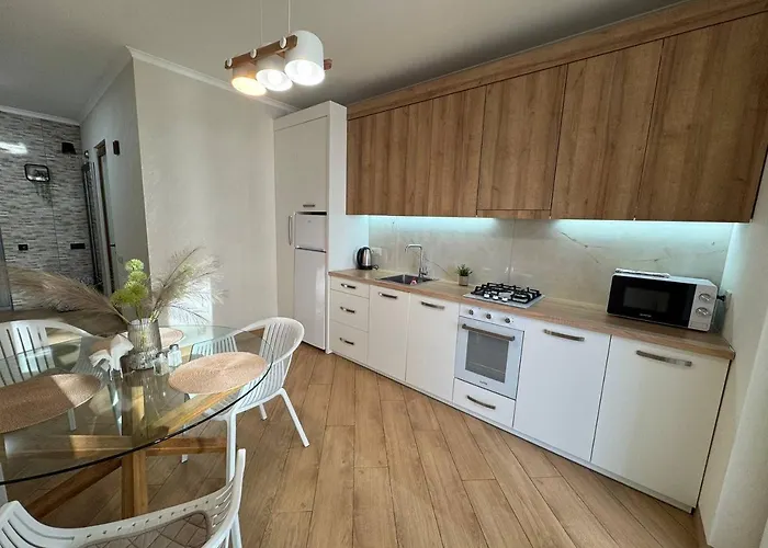 - Dzhordzha Vashynhtona Apartamento Leópolis