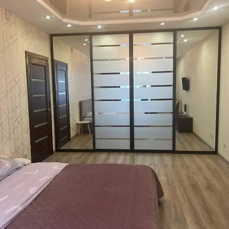 - Dzhordzha Vashynhtona Апартаменти
